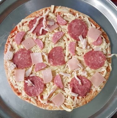 PIZZA FULL MEAT (JAMON, PEPPERONI Y TOCINO)