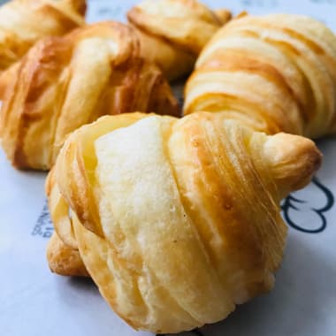 MINI CROISSANT DE MANTEQUILLA X 25 UND