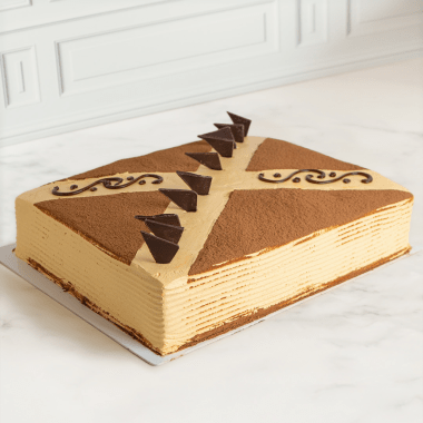 Tres Leches de Lúcuma Rectangular (Disponible para pedidos realizados de Domingo a Viernes)