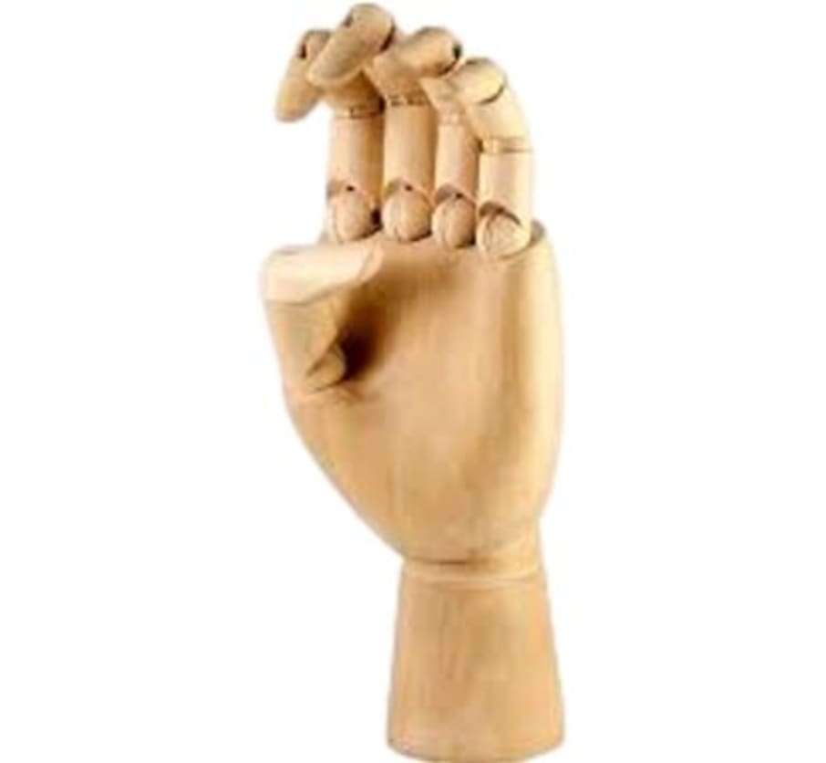 MANO DE MADERA DE 20CM
