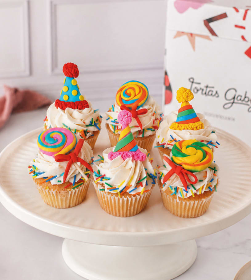 DÍA DEL NIÑO MINI CUPCAKES DE  COLORES (Pedidos con 48 hrs. de anticipación)
