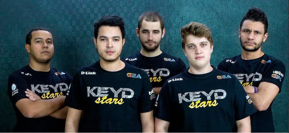 FalleN ao lado de Steel, zqk, boltz e fer durante a ESL One Katowice 2015