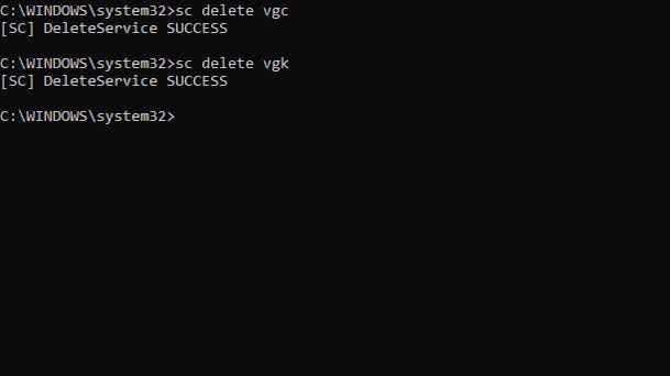 Uninstalling Valorant through CMD (Command Prompt).