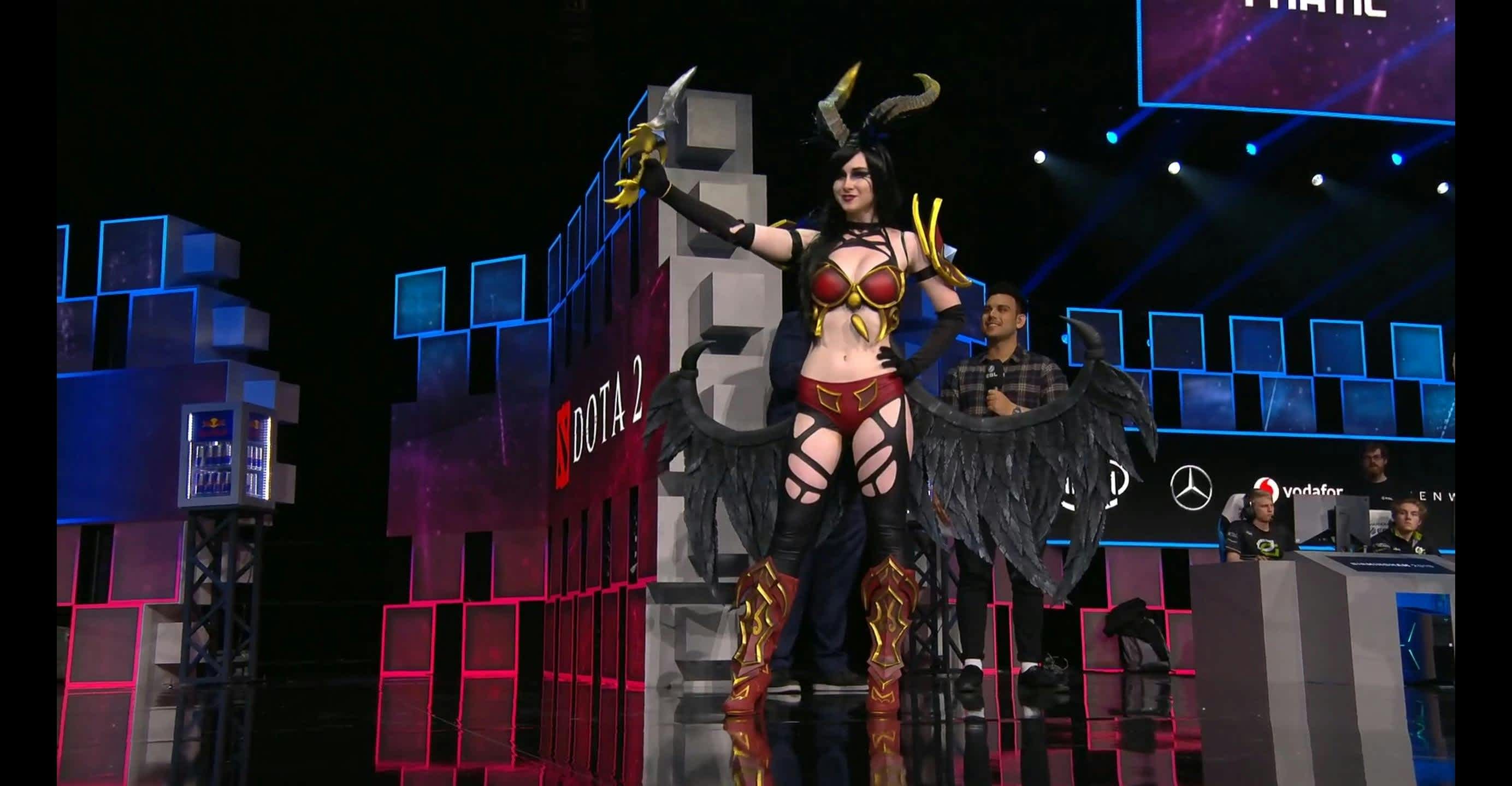 QOP Cosplay ESL One Birmingham