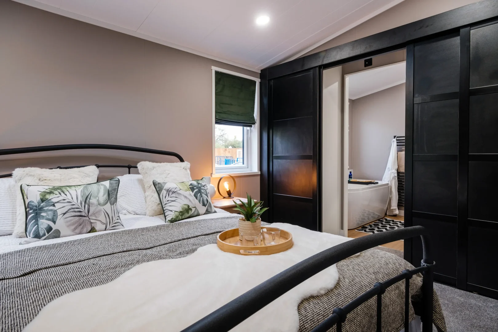 Franklin_bedroom.webp