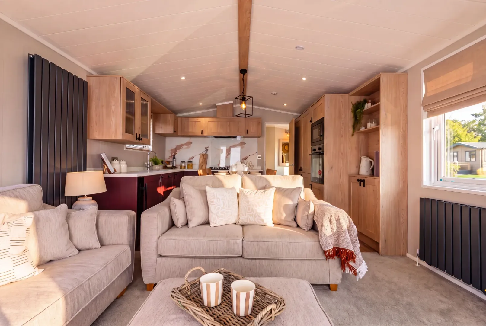 Cotswold lounge 3.webp