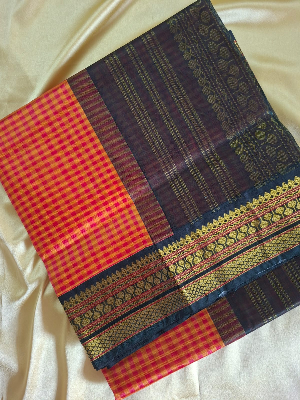 Pure Silk Cotton Handloom saree with Rich Korvai Border