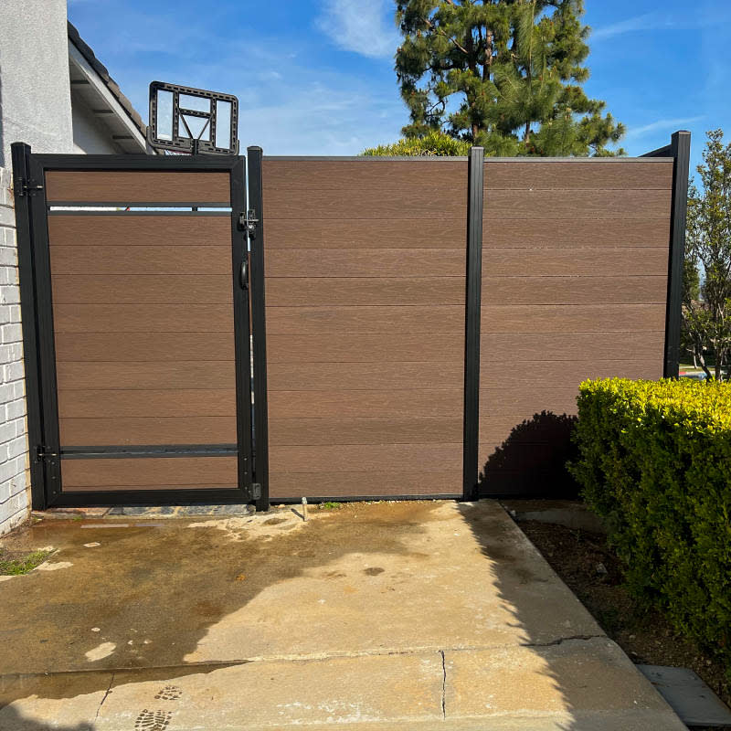 Composite fence by LA Fence Craft