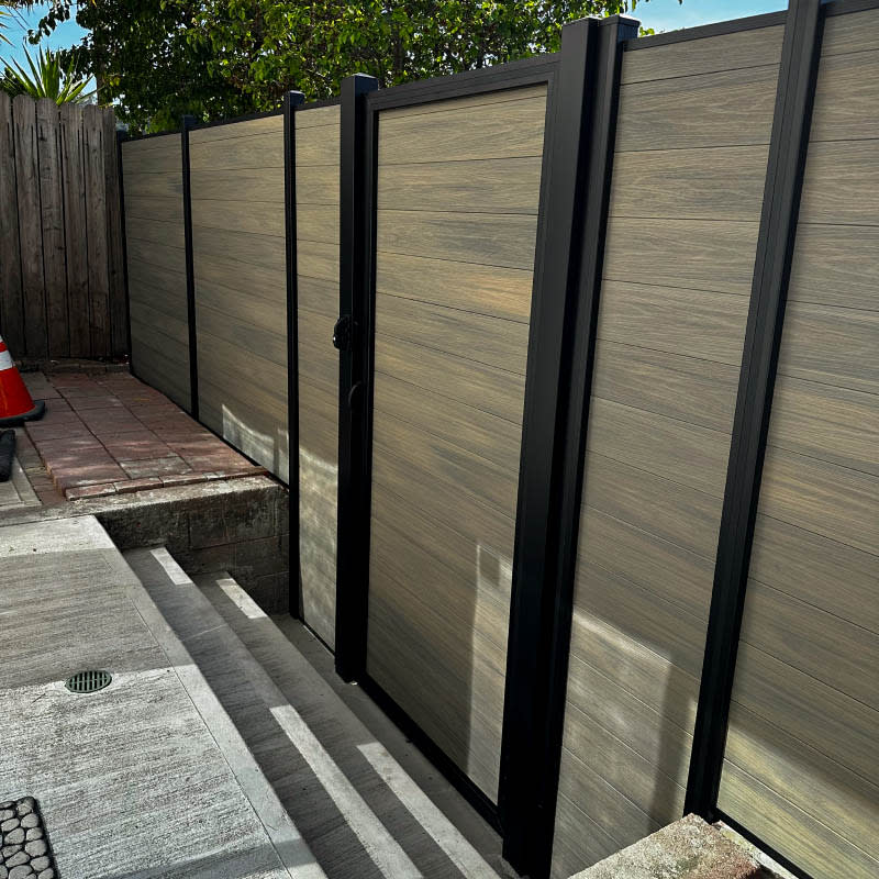 Composite fence by LA Fence Craft