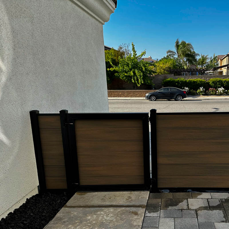 Composite fence by LA Fence Craft