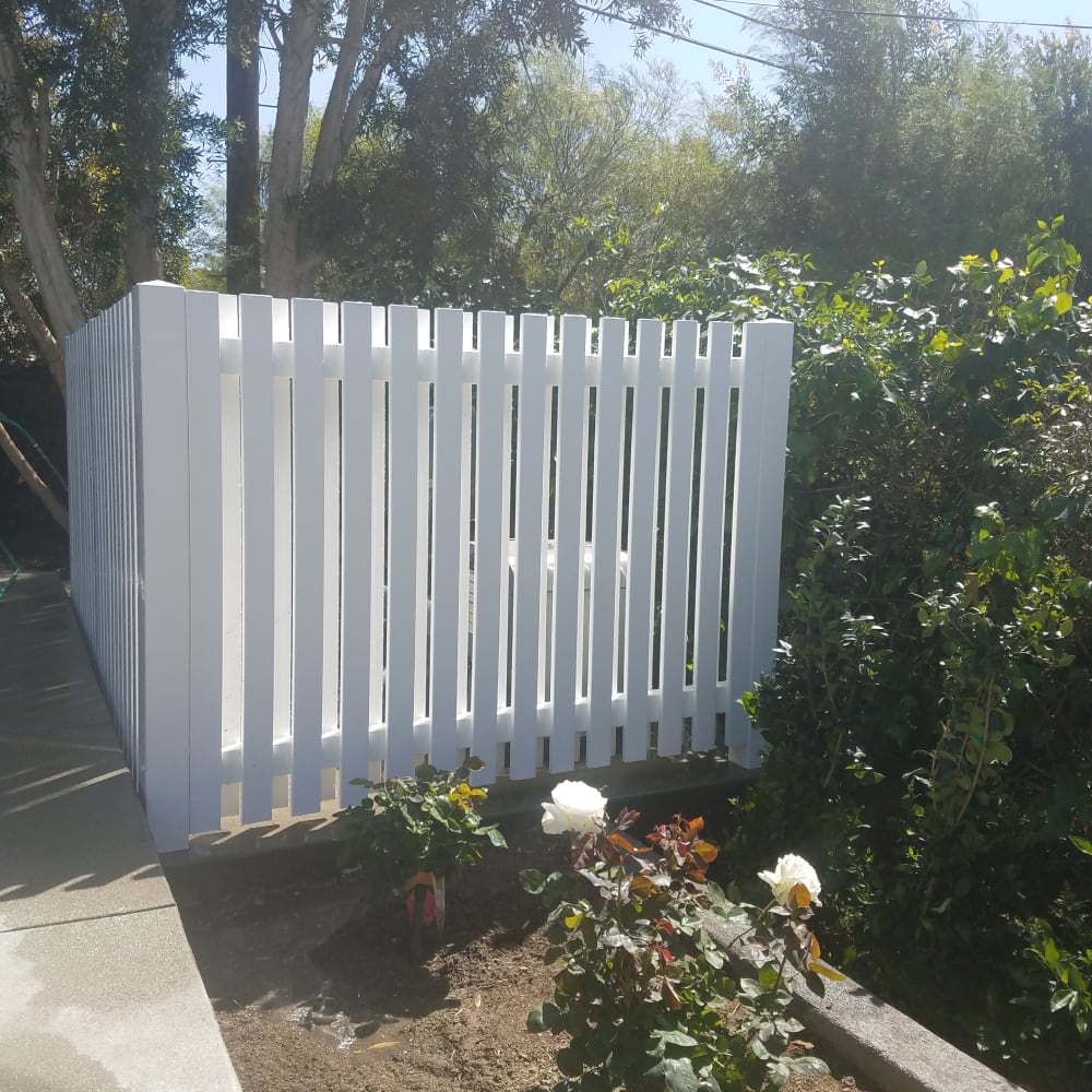 Vinyl fence by LA Fence Craft