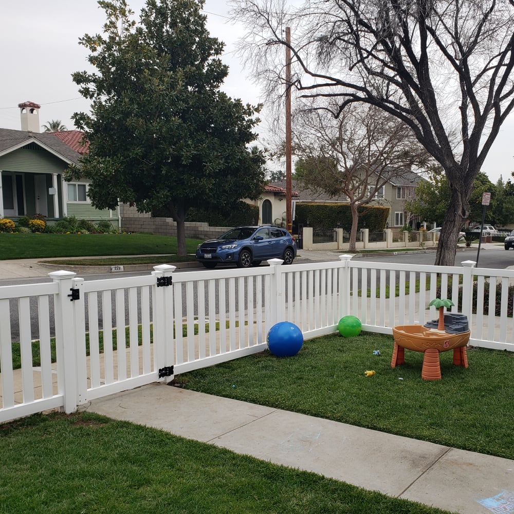 Vinyl fence by LA Fence Craft