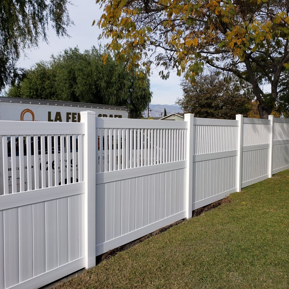 Vinyl fence by LA Fence Craft