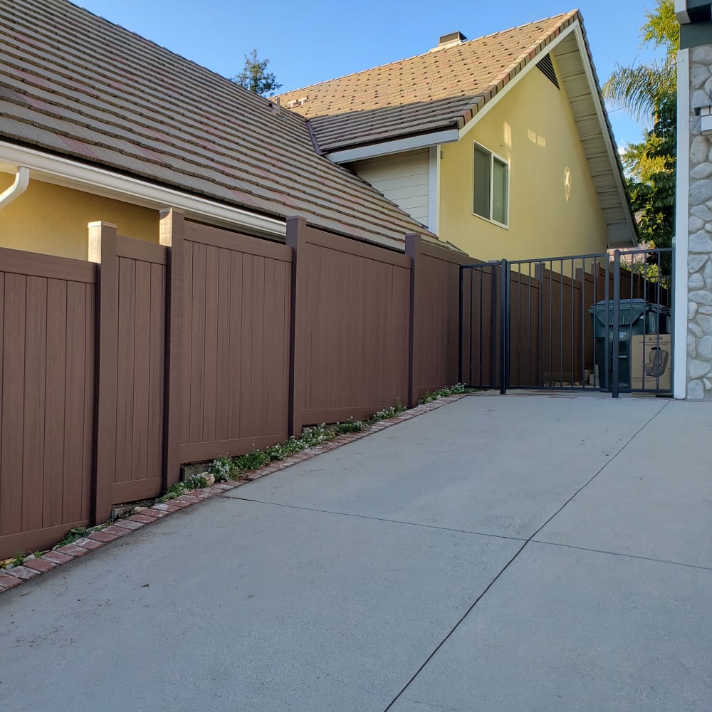 Vinyl fence by LA Fence Craft