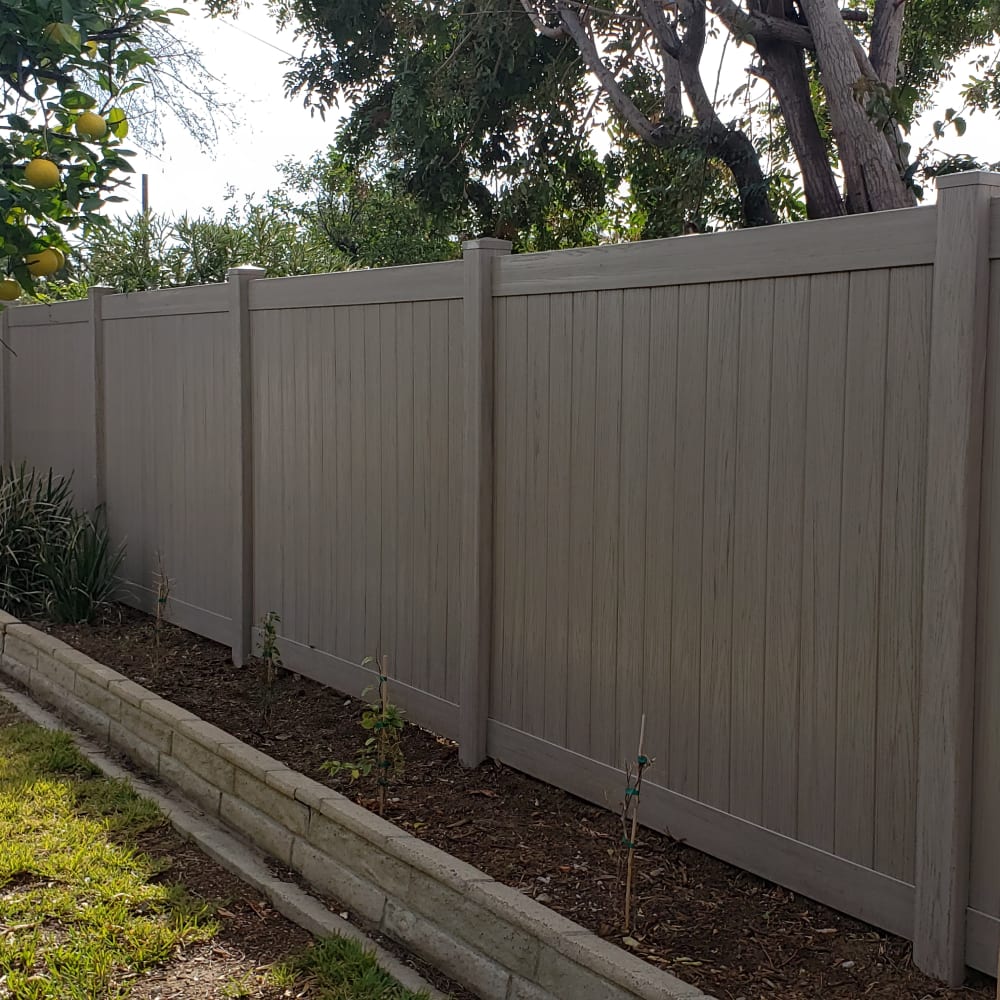 Vinyl fence by LA Fence Craft