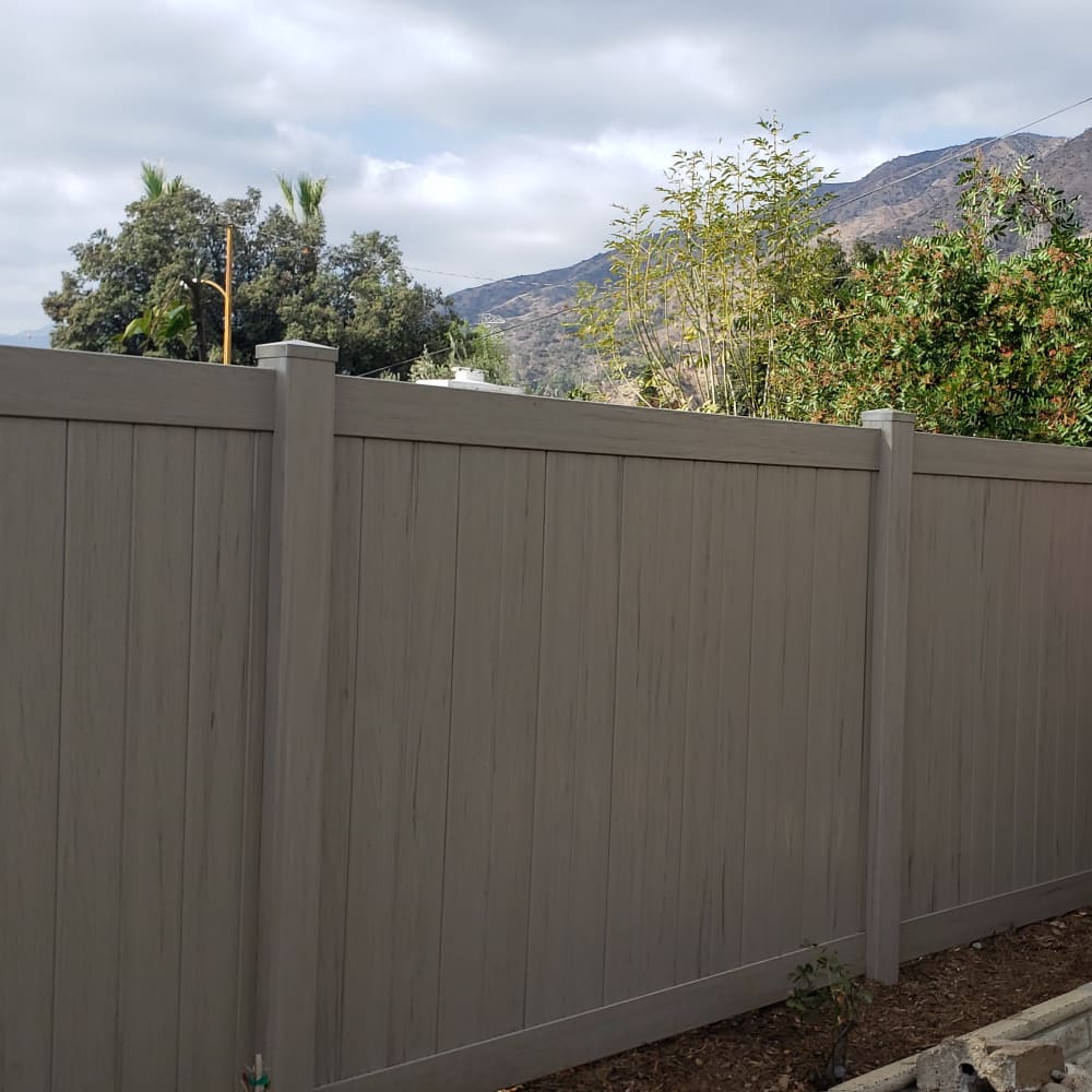 Vinyl fence by LA Fence Craft