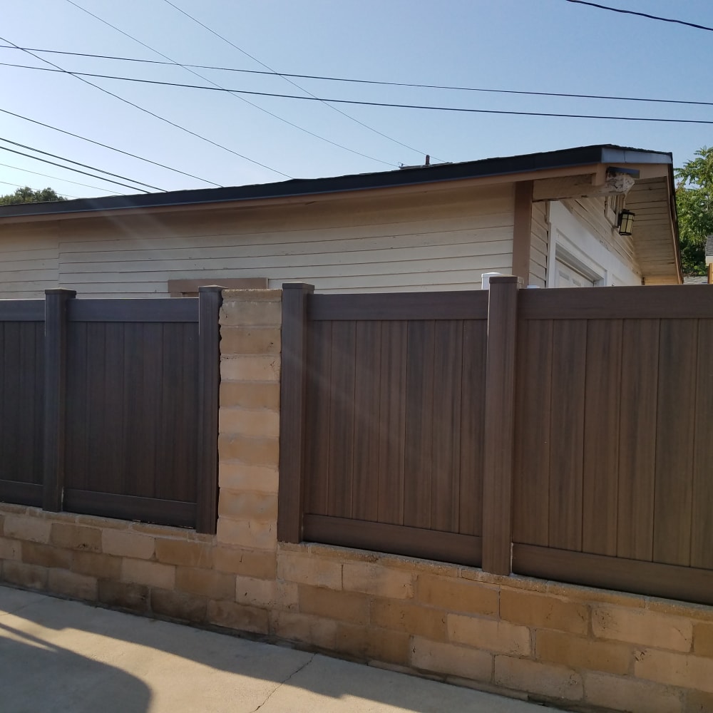 Vinyl fence by LA Fence Craft