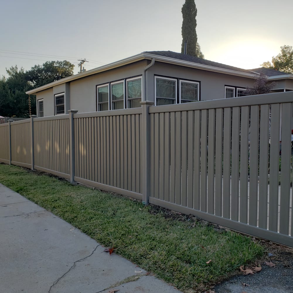 Vinyl fence by LA Fence Craft