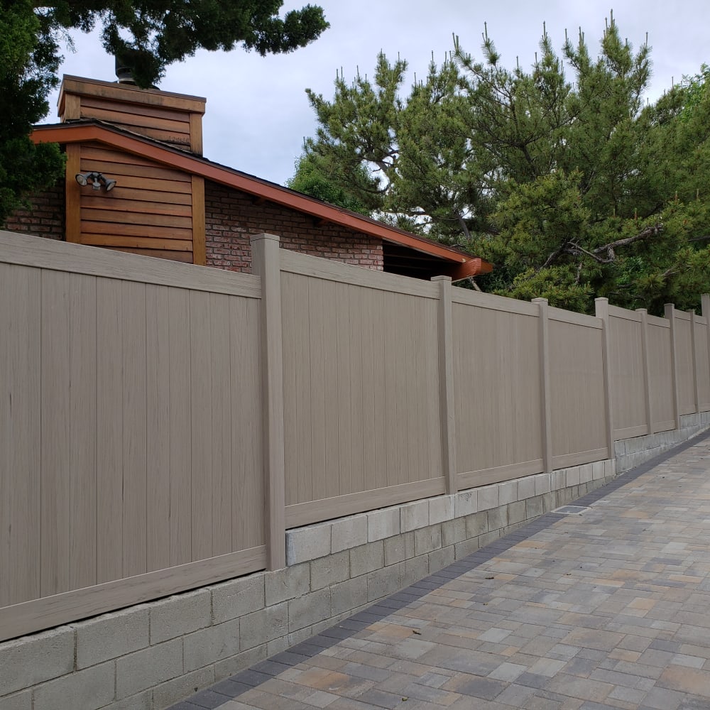 Vinyl fence by LA Fence Craft