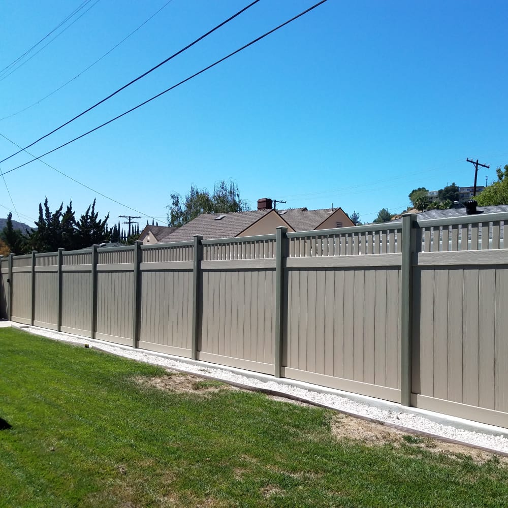 Vinyl fence by LA Fence Craft