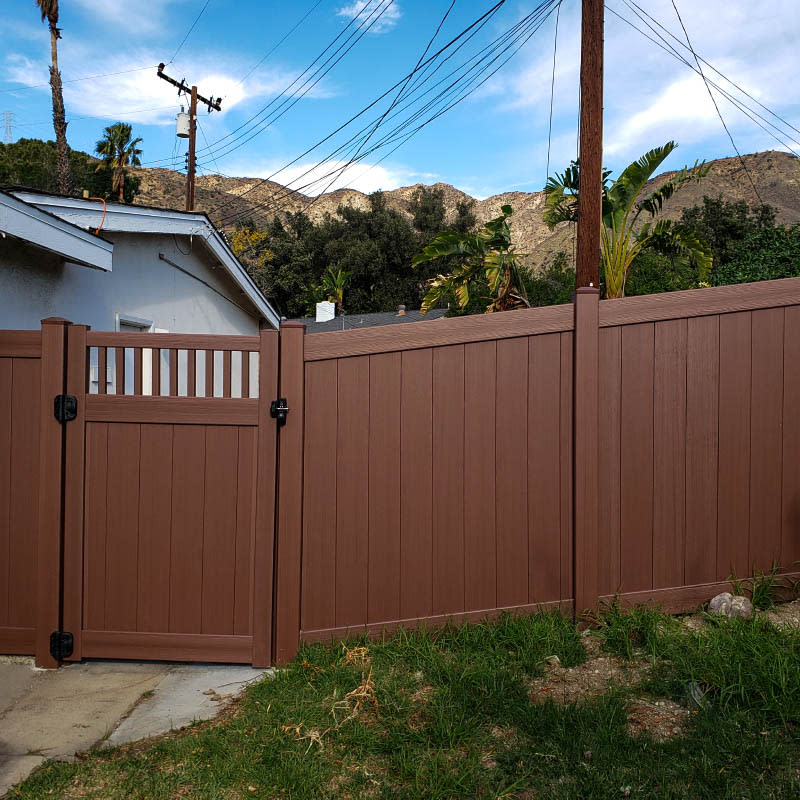 Vinyl fence by LA Fence Craft