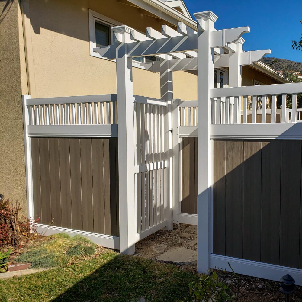 Vinyl fence by LA Fence Craft
