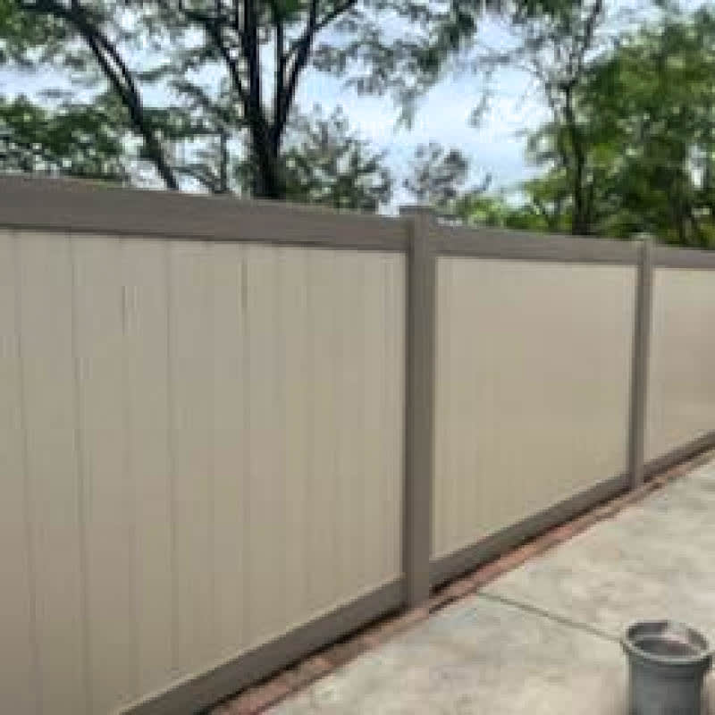 Vinyl fence by LA Fence Craft