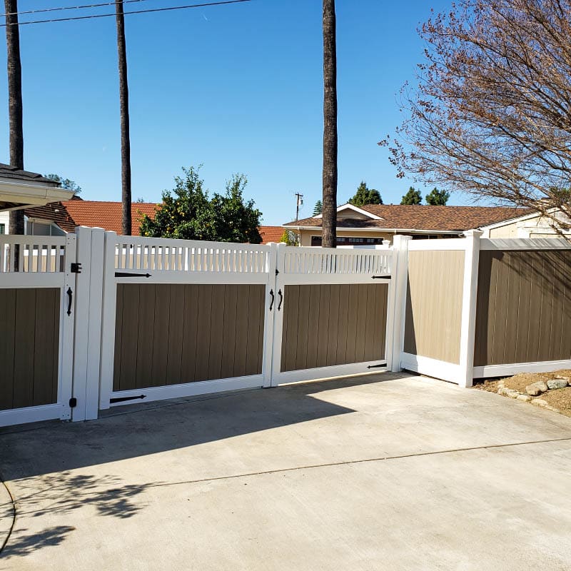 Vinyl fence by LA Fence Craft