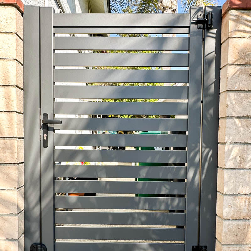 Aluminum gate by LA Fence Craft