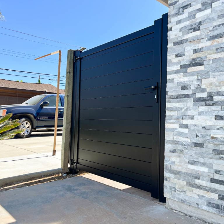 Aluminum gate by LA Fence Craft