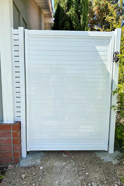 Aluminum gate by LA Fence Craft