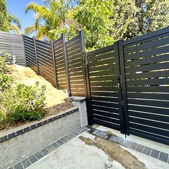 Aluminum gate by LA Fence Craft