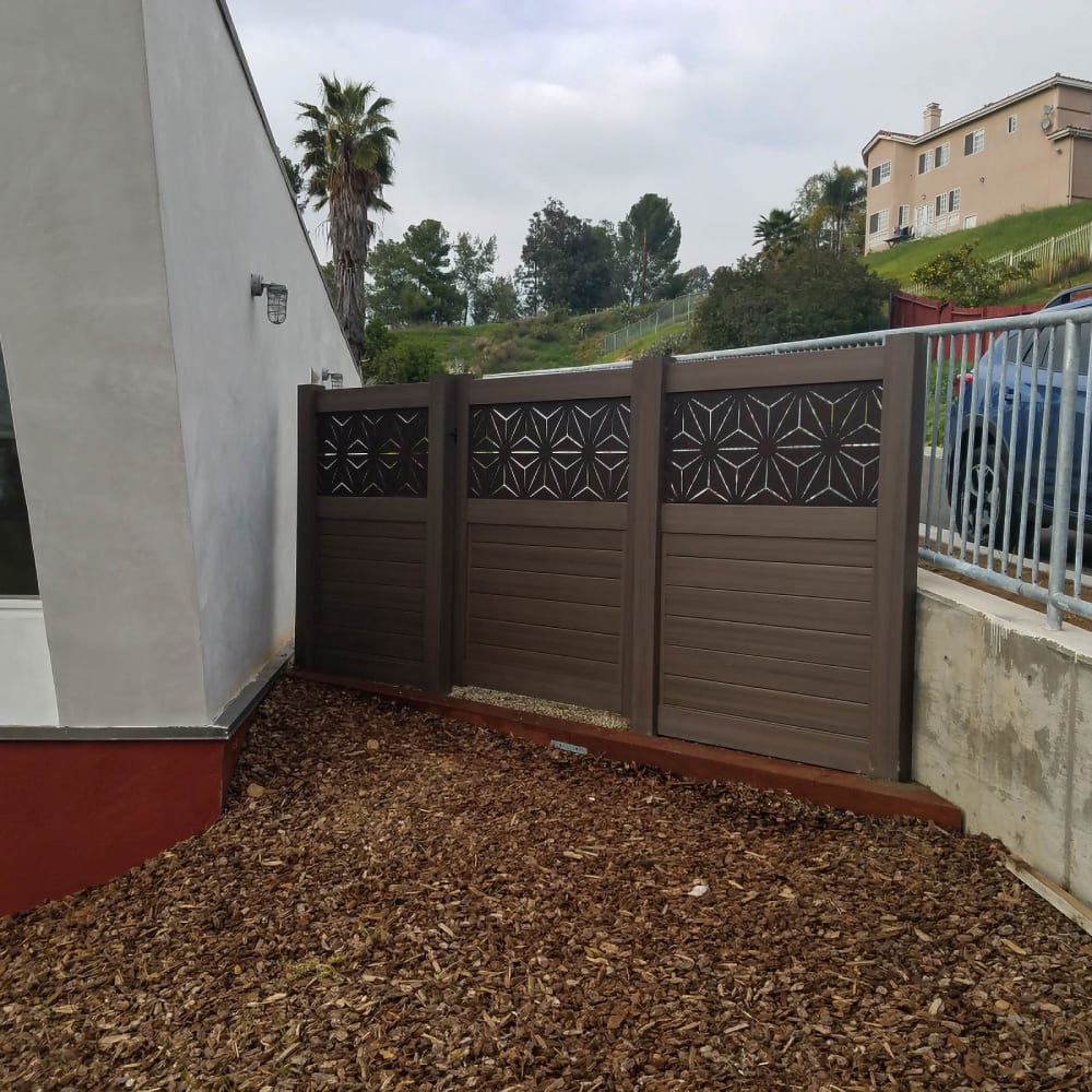 Vinyl gate by LA Fence Craft