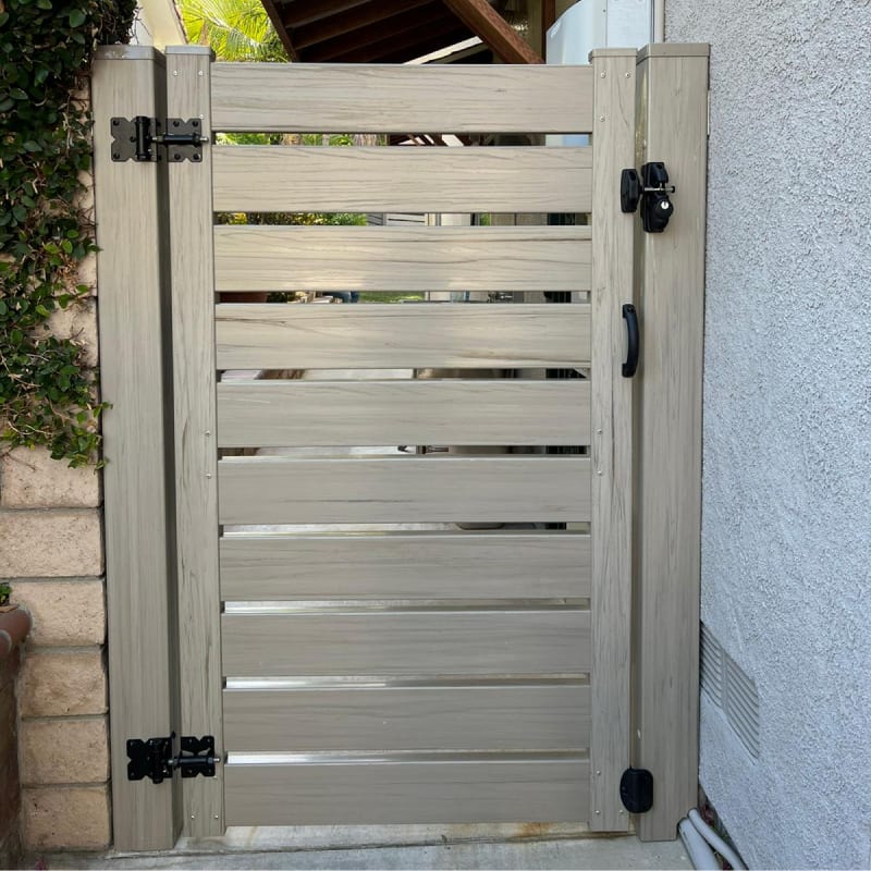 Vinyl gate by LA Fence Craft