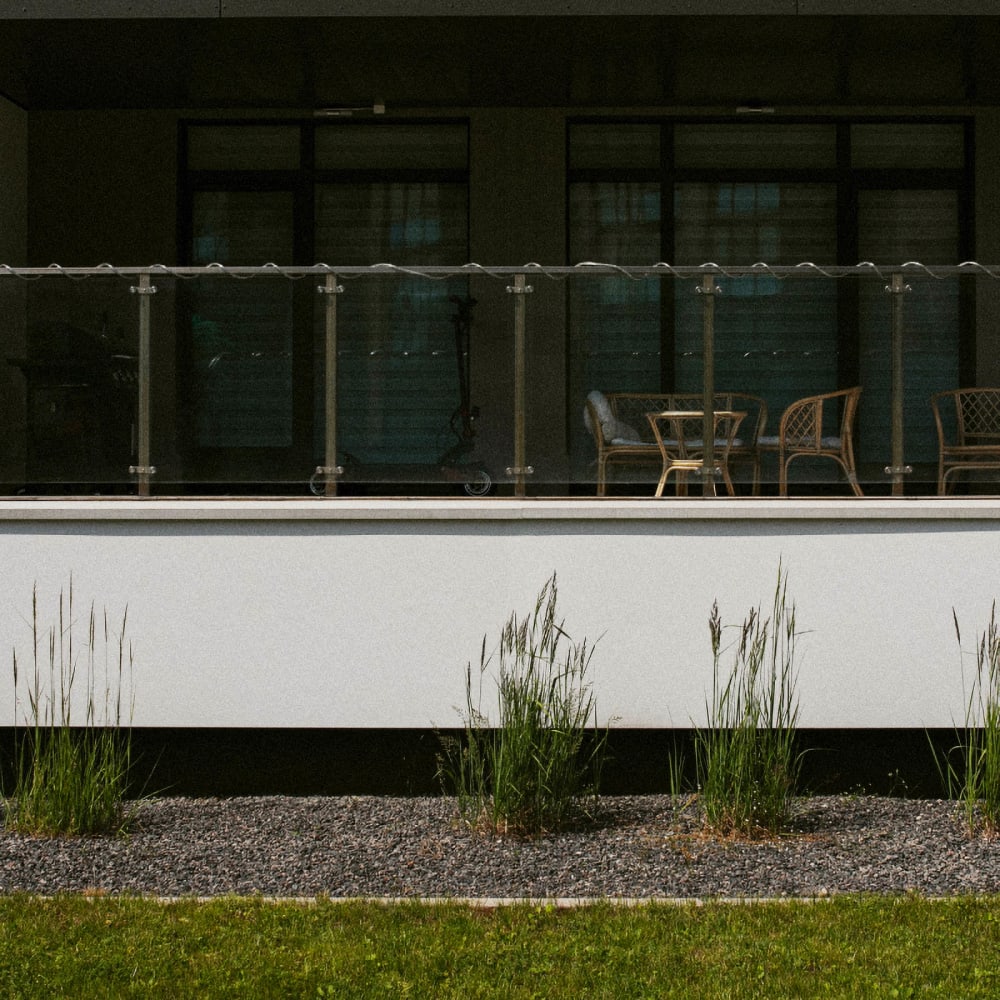 Glass railing by LA Fence Craft