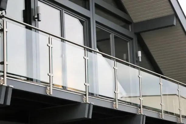 Glass railing by LA Fence Craft