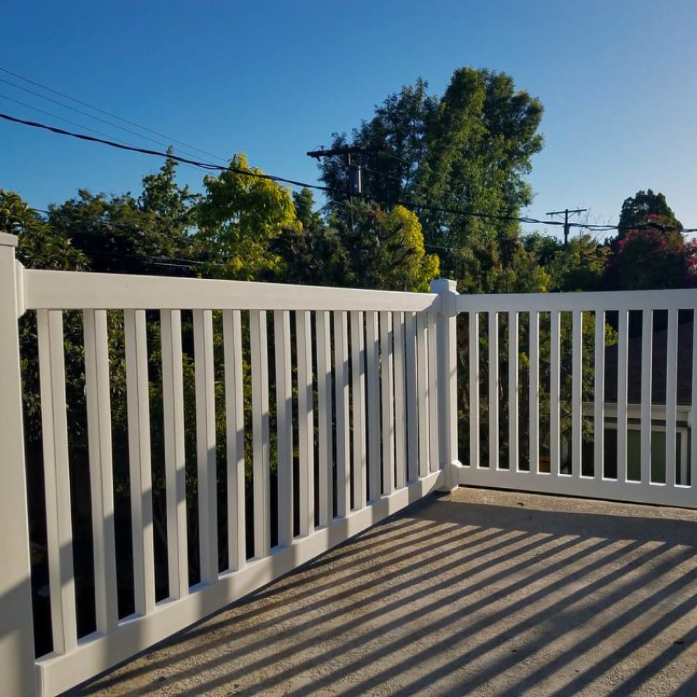Vinyl railing by LA Fence Craft