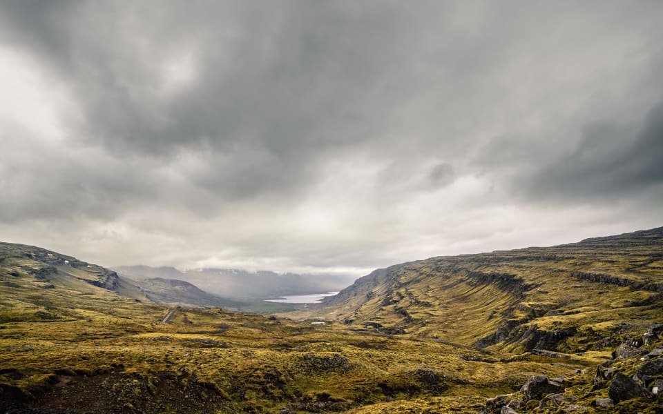 A mountain pass through to the east coast of Iceland