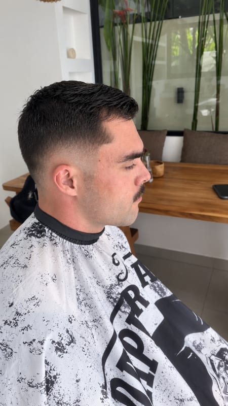 HAIRCUT AND BeardTrim