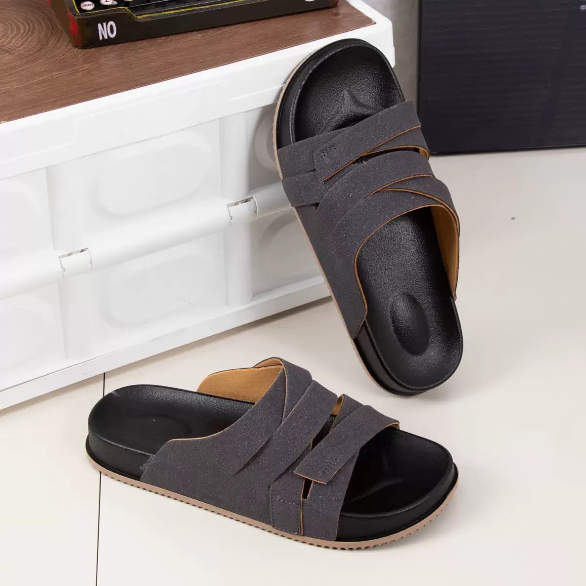 Five Belt Slide Ash