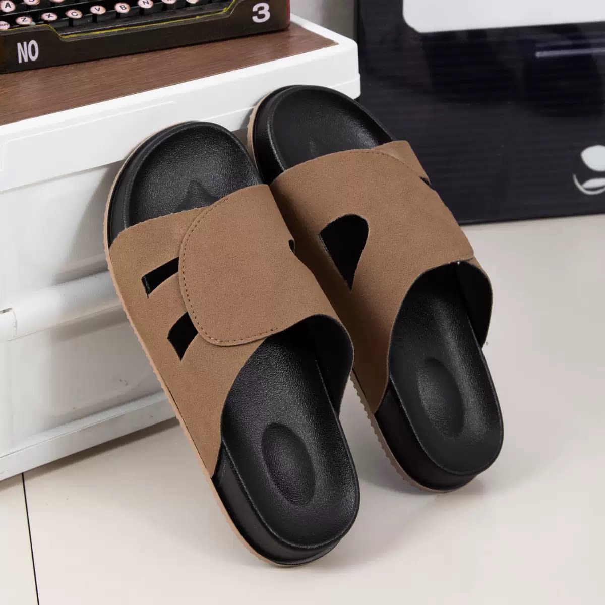 Three Belt Slide Brown