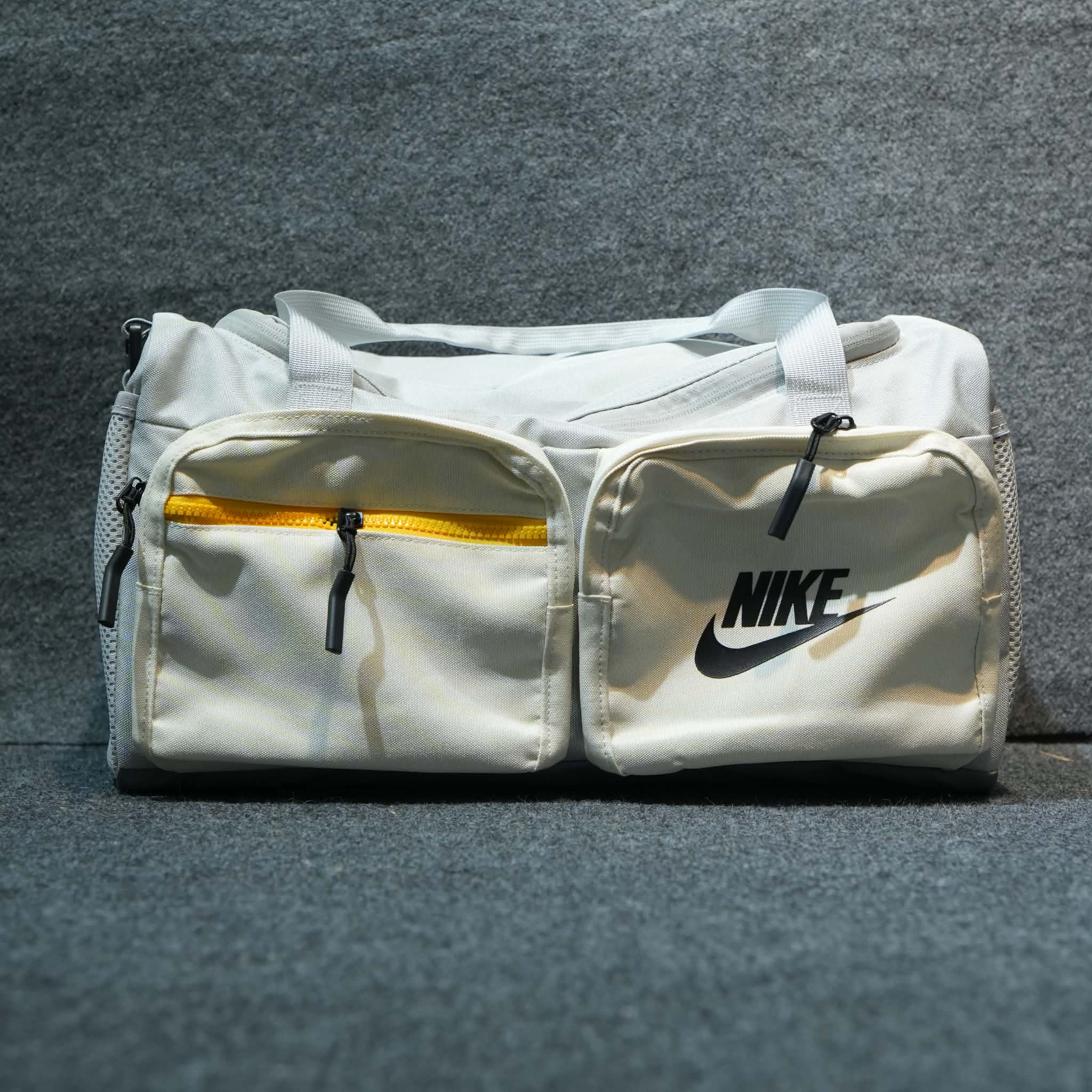 Nike Travel Bag Off White thumbnail 2