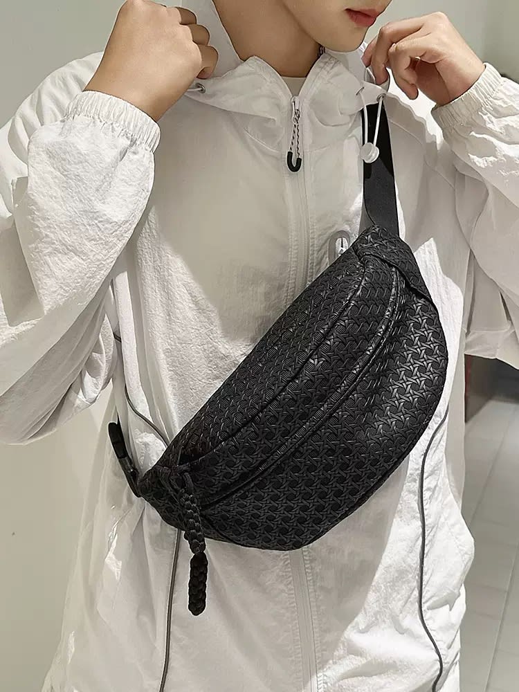 Chest Bag - Black thumbnail 1