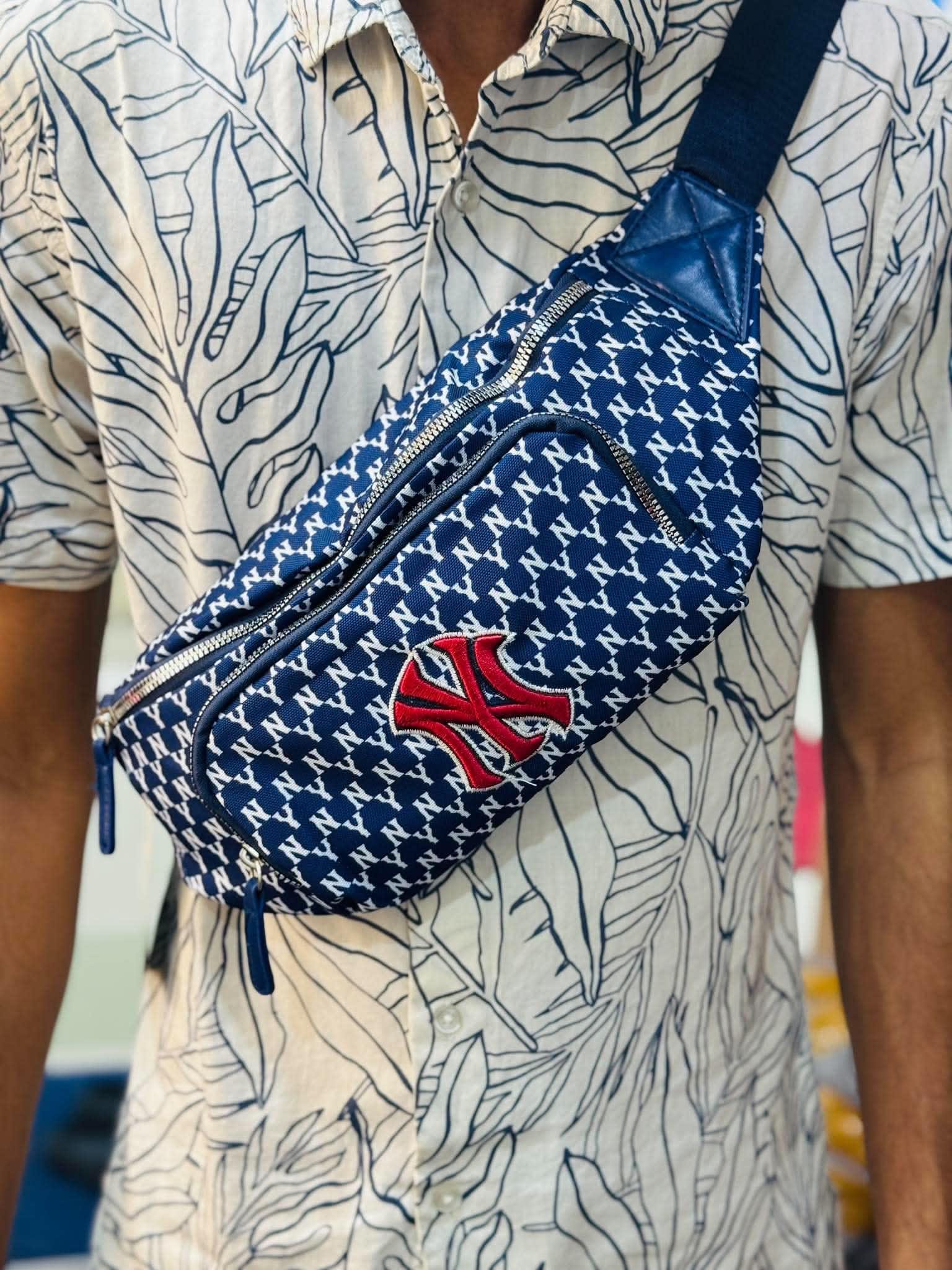 New York Chest Bag - Blue/Red thumbnail 1