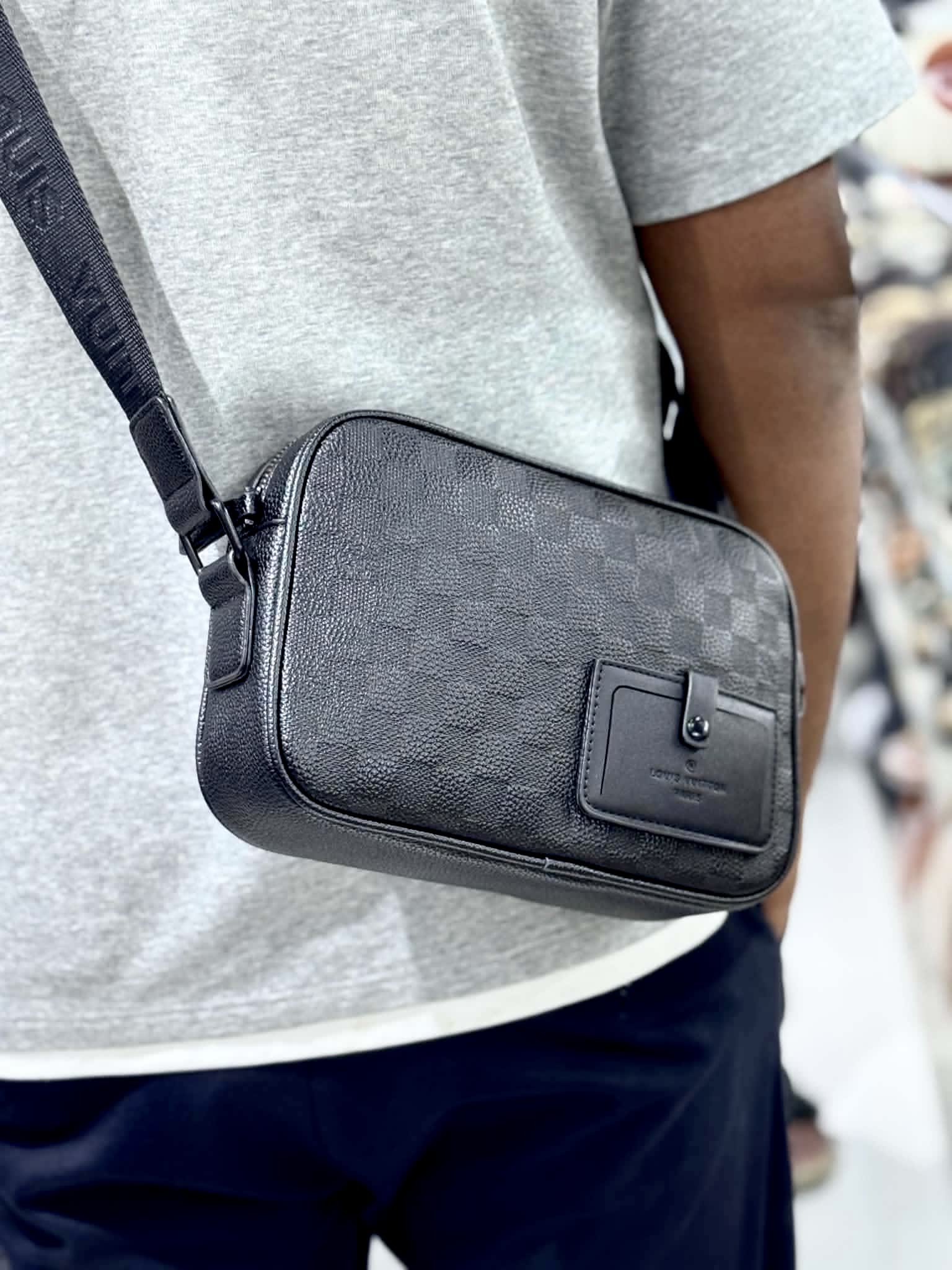 LV Side Bag - Black( Box Type) thumbnail 1