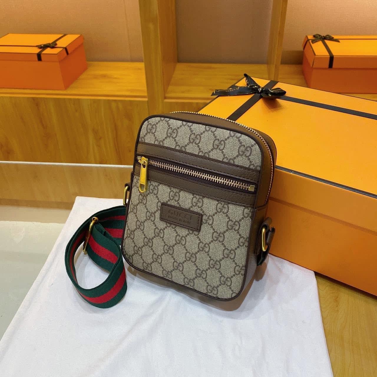 Gucci Side Bag - Brown