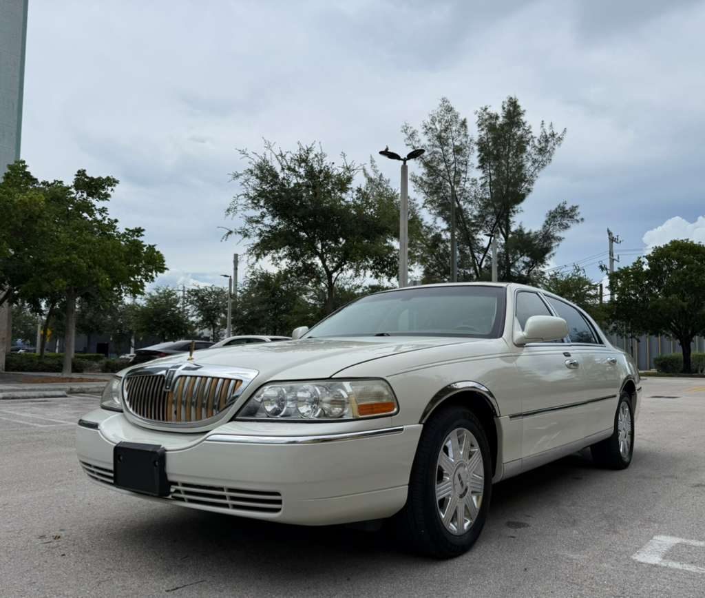 Lincoln Town Car