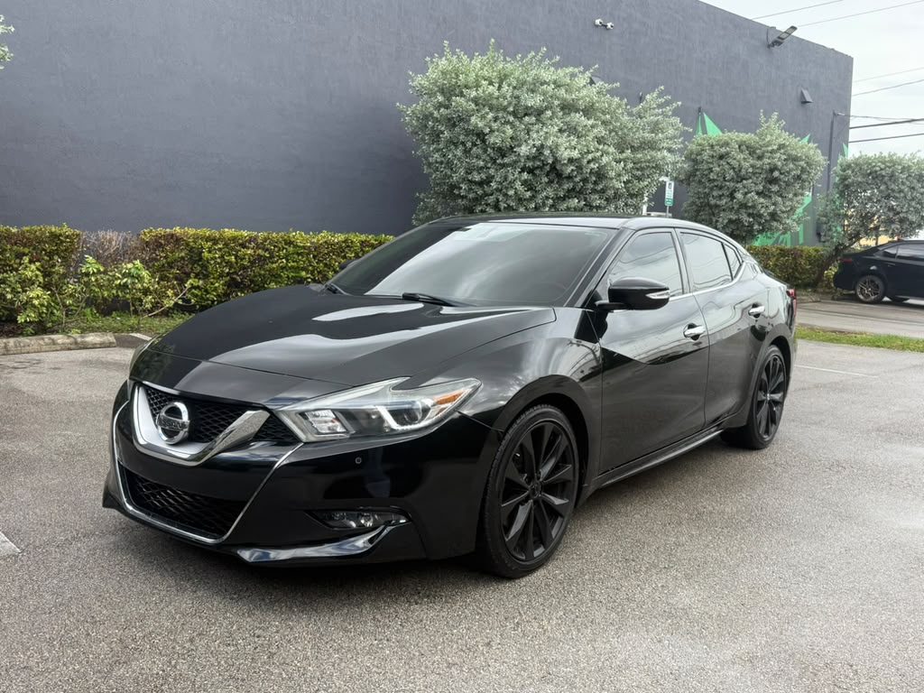 Nissan Maxima