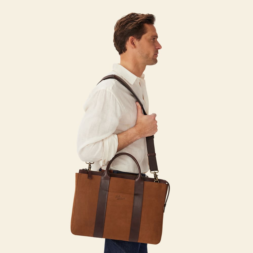 Field slim briefcase | R.M.Williams® New Zealand