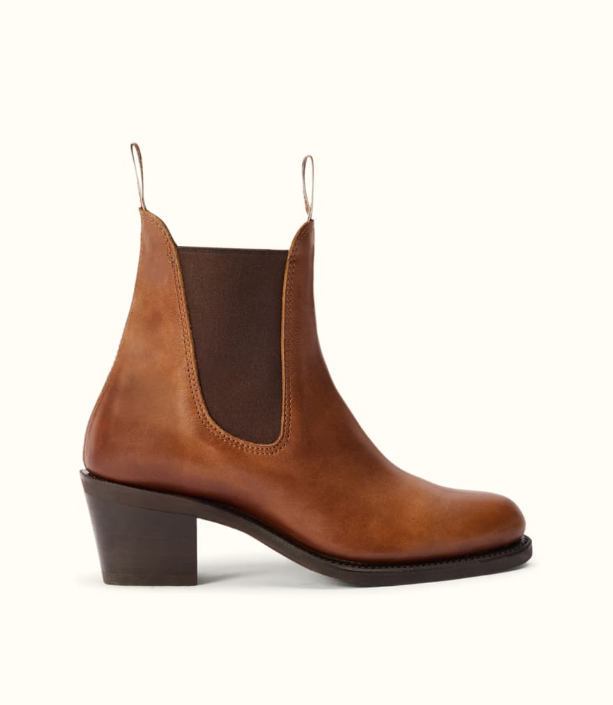 Handcrafted leather boots clothing and accessories R.M.Williams
